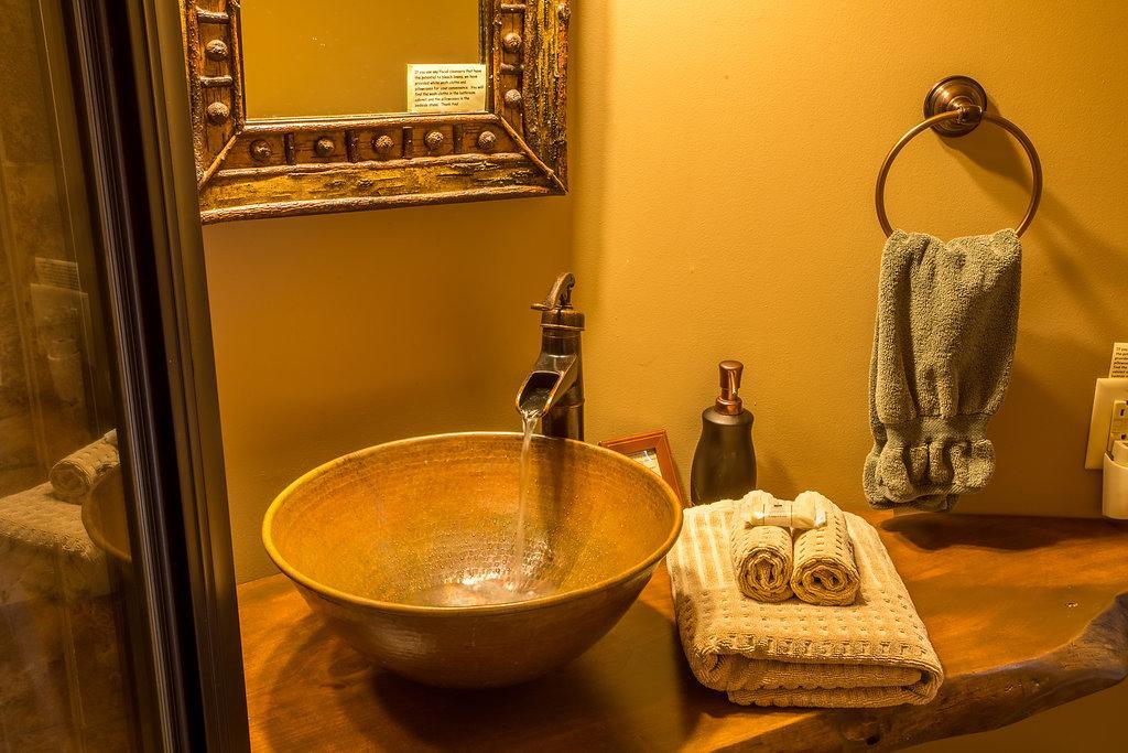 Snow Goose Bed And Breakfast Keene Valley Extérieur photo
